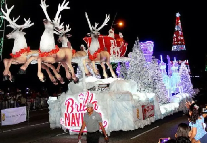 Las actividades se realizarían en parques y avenidas, además de distribuir bolsas navideñas. Este año no se contempla realizar desfile. Foto: Archivo