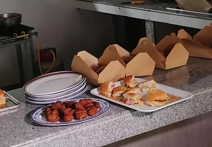 nuggets_y_hamburguesas.jpg