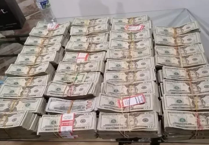 El dinero fue incautado el pasado viernes en una residencia de la barriada Praderas del Campo, del distrito de La Chorrera. Foto: Senan
