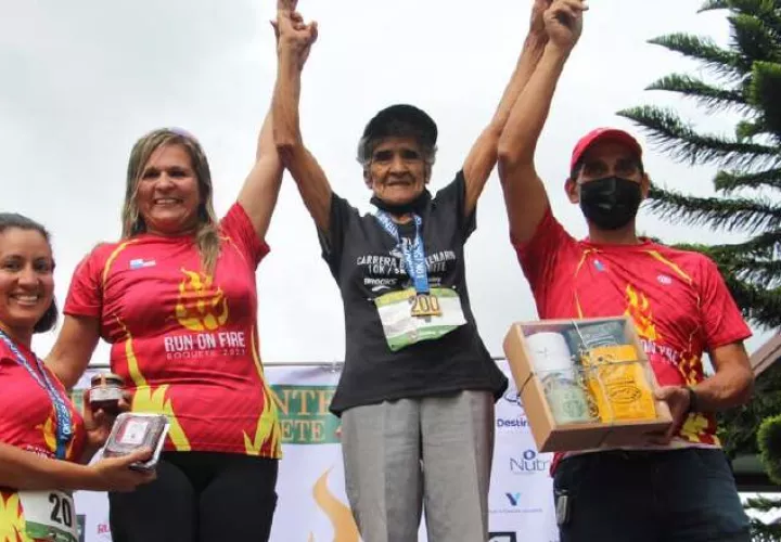 Olga Caballero, durante la Carrera Bicentenario en Boquete. Foto: Fotos @MásEventos