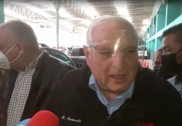 Ricardo Martinelli conversó hoy con los periodistas a su llegada al Sistema Penal Acusatorio de Plaza Ágora. 