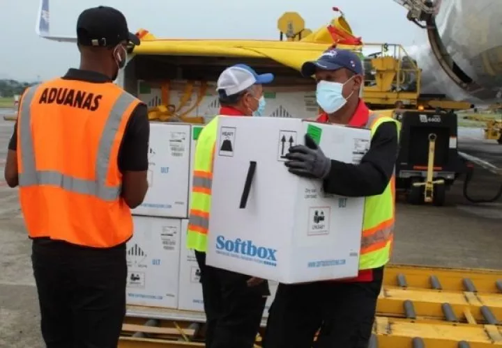 Nuevo lote de vacunas de la  farmacéutica Pfizer. Foto: Cortesía