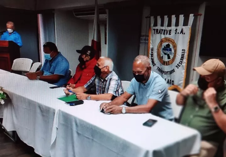 La reunión no cambió la decisión de los miembros de la CANATRA. Foto: Melquiades Vásquez  