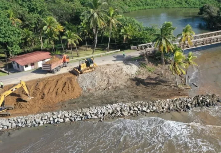 Un 17 % de avance registra la rehabilitación de la carretera Gatún-Miguel de la Borda. Foto: Diomedes Sánchez 