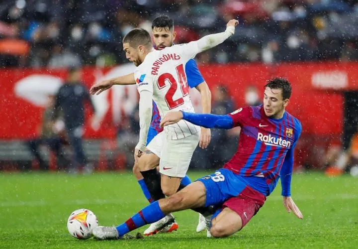 Sevilla y Barcelona empataron 1-1 en la cuarta jornada pendiente de LaLiga. Foto: EFE