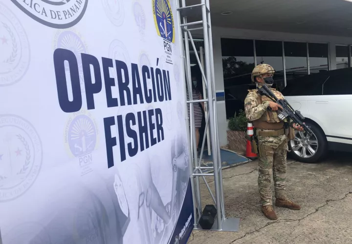 Nueve funcionarios aprehendidos presuntamente vinculados al Clan del Golfo. Foro: Cortesía MP