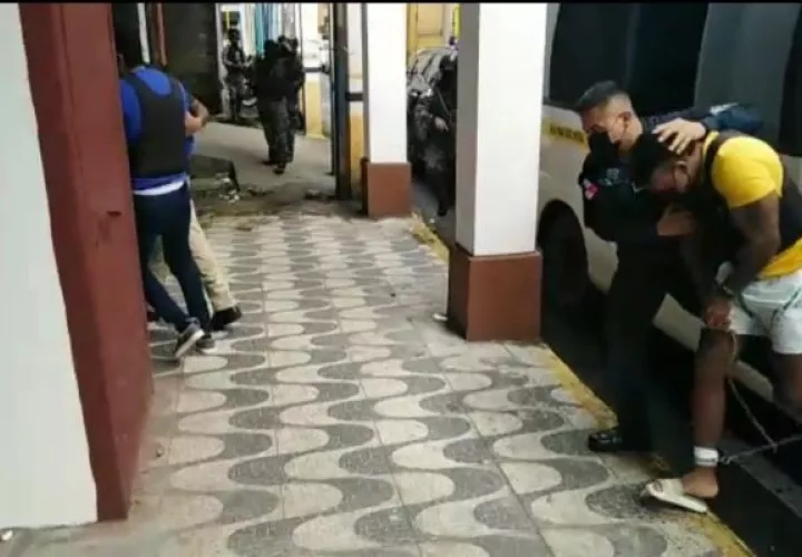 Jean Carlos Hernández Fuentes, alias “Niñito” de 21 años y Reynaldo Antonio Cuadra, alias “Rey” o “Reycito” de 25 años, son señalados por los delitos de homicidio doloso agravado, femicidio, contra la libertad individual y robo agravado. Foto: Archivo