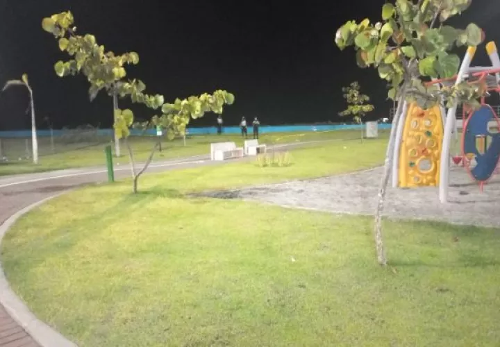 El homicidio de Roy Outten Rodríguez ocurrió cerca de las instalaciones de la Policía de Turismo. Foto. Diomedes Sánchez