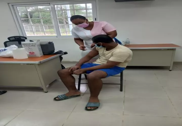 Con esta vacunación se busca salvaguardar la salud de los internos y prevenir contagios. Foto: Diomedes Sánchez