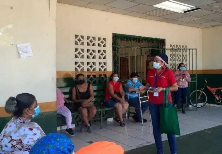 Del total de casos activos de covid-19, 2,524 están en casa, 74 en hoteles y 116 hospitalizados. Foto Grupo Epasa