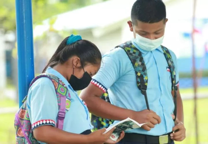 El proceso de recuperación se efectuará en más de 100 centros educativos de las distintas regiones educativas del país. Foto: Cortesía Meduca