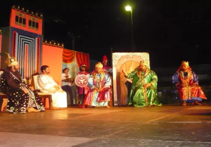 En el drama de los Reyes Magos de Macaracas, actividad cumbre del encuentro folclórico del Canajagua, participan niños, jóvenes y adultos de la comunidad, que llevan a cabo una de las muestras de teatro popular más antiguas del país. Foto. Thays Domínguez