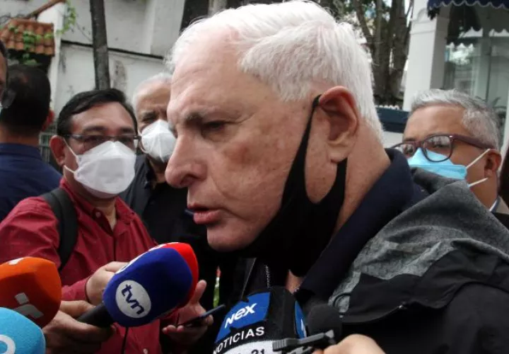 El expresidente Ricardo Martinelli anunció que procederá civilmente y que solicitará el secuestro de bienes de los demandados. Foto: Víctor Arosemena