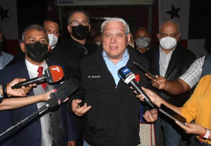 Ricardo Martinelli y su equipo de defensa han indicado que defenderán el Principio de Especialidad en Panamá y cualquier jurisdicción. Foto: Víctor Arosemena