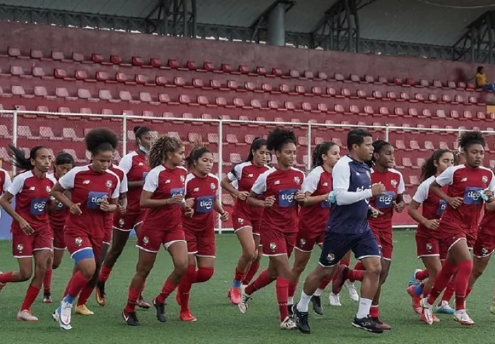 Selección femenina de fútbol. Foto:Fepafut