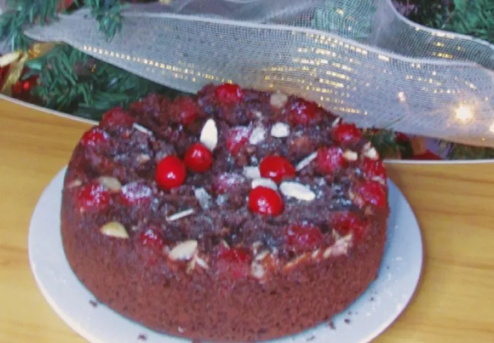 Bizcocho de chocolate navideño. Foto: Cortesía