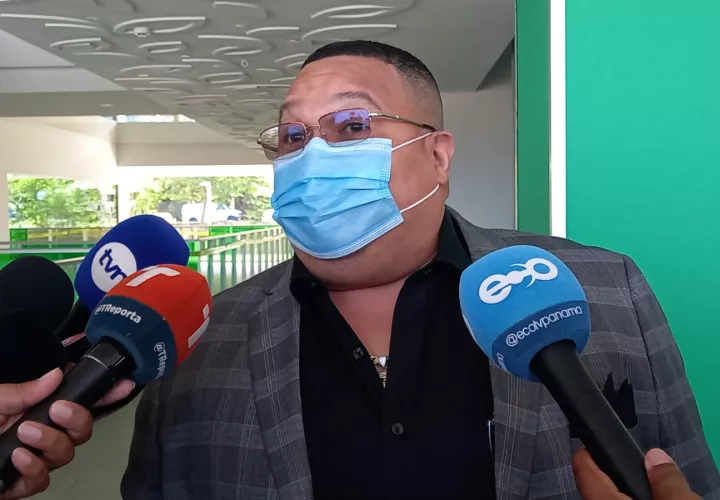 Lee dijo que es injusto que se entretenga en temas que no son importantes. Foto: Víctor Arosemena