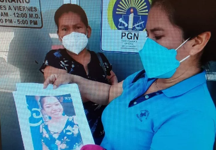 Familiares de la joven Astri Tugri solicitan el apoyo del público para dar con su paradero.  Foto: José Vásquez
