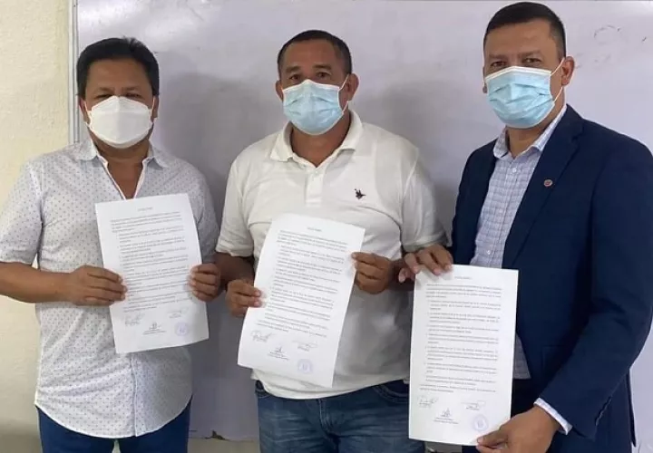Con la firma del acuerdo los trabajadores reanudaron las labores  en su jornada habitual y la empresa declara que no habrá medidas disciplinarias en contra de los trabajadores por la paralización. Foto: Cortesía