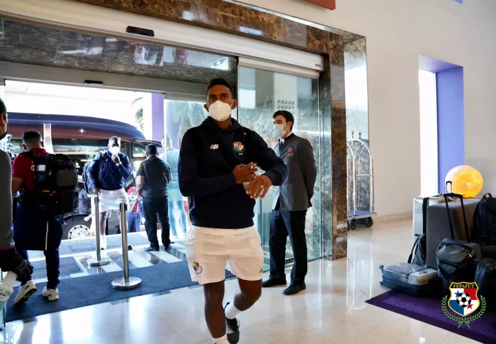 Yoel Bárcenas a su llegada a México. Foto: Fepafut
