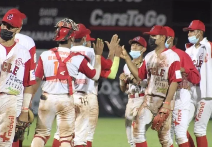 Coclé es el actual campeón del béisbol juvenil. Foto: Fedebeis