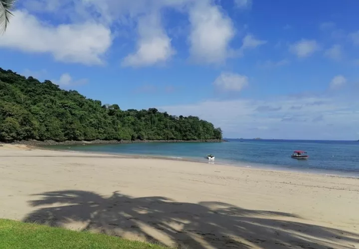 Parque Nacional Coiba, desde el punto de administración del MiAmbiente.