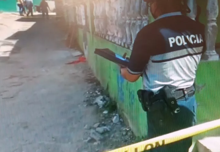 Una menor de 6 años de edad, recibió un rozón de bala en sus piernas. Foto: Diomedes Sanchez 