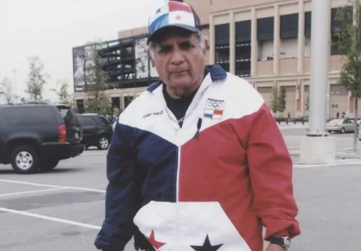 "Nicho" Morales es considerado uno de los grandes en narración deportiva en Veraguas. Foto:  Melquiades Vásquez 