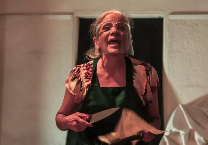 Mariela Aragón Chiari muestra su lado más esotérico a la hora de hacer teatro. Foto: Cortesía