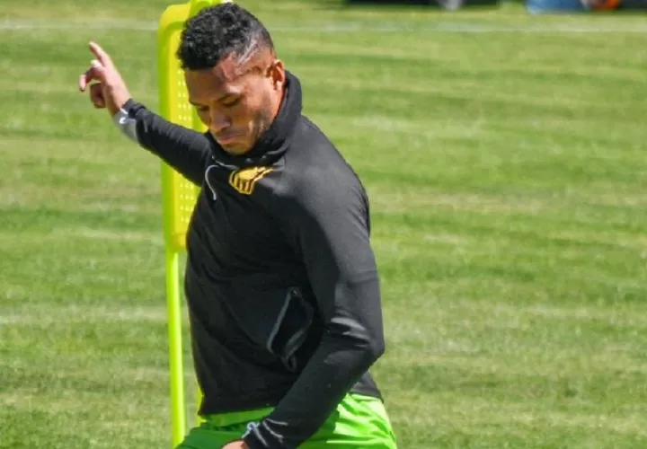 Rolando Blackburn seguirá en el fútbol de  Bolivia. Foto: Rolando Blackburn