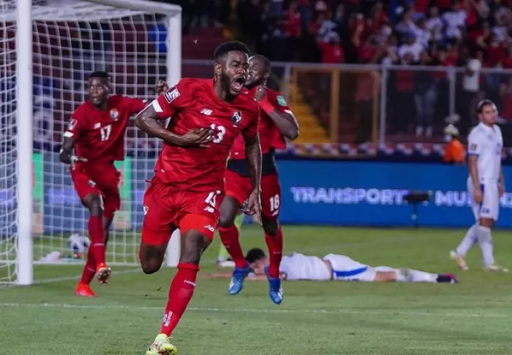 Freddy Góndola (13) selección de Panamá. Foto: Fepafut
