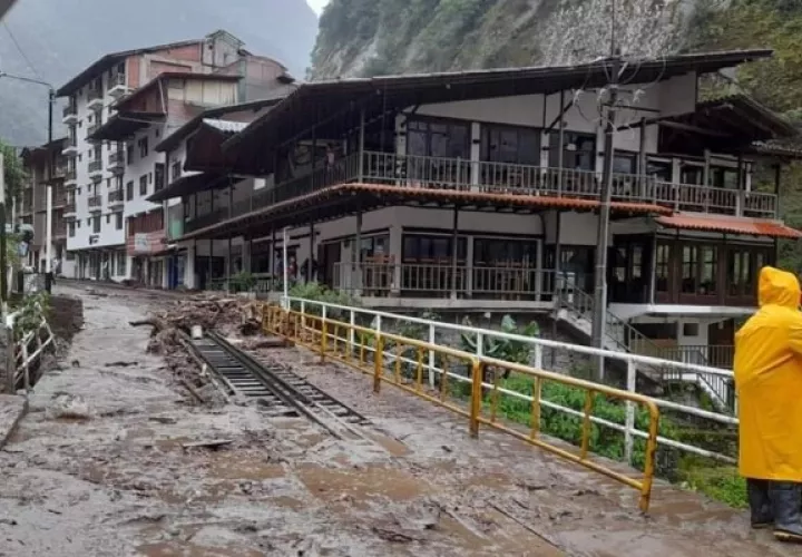 Alerta por las intensas lluvias registradas en la región andina de Cusco (Perú). Foto: EFE