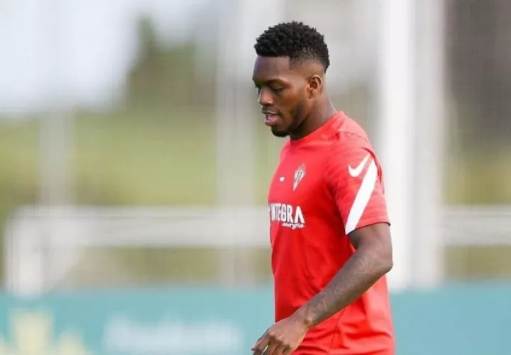 'Puma' Rodríguez de Sporting Gijón. Foto: @RealSporting