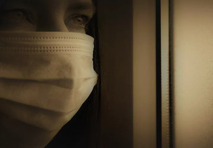 Muchas personas aún no se acostumbran al uso de la mascarilla. Foto: Pixabae