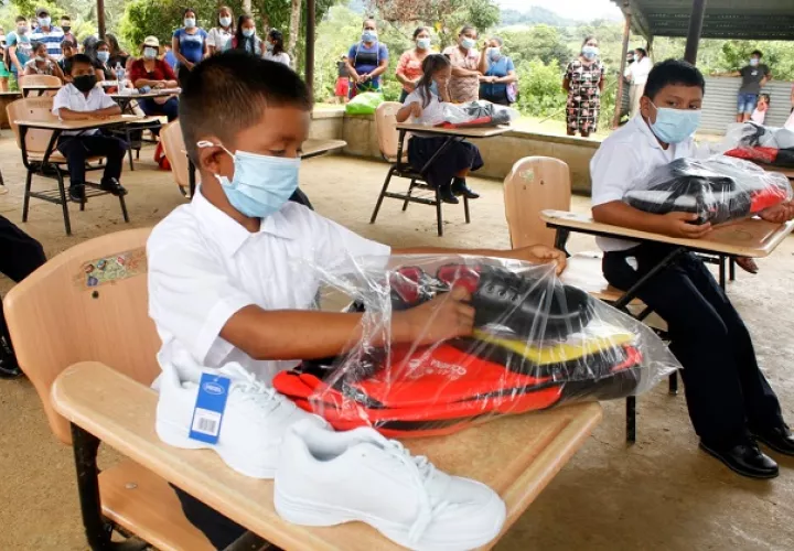 Autoridades preparan el retorno a las aulas a partir del 7 de marzo. Foto: Archivos