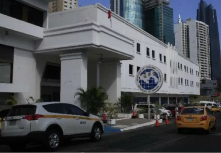 Con esta emisión, Panamá disminuye su riesgo de refinanciamiento y mejora los indicadores de crédito y mercado, según el MEF. Foto: Archivo