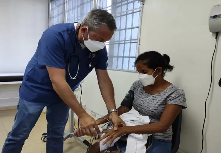 Según cifras del Ministerio de Salud (Minsa) en Panamá Oeste existen más de 11,823 casos activos de covid-19, la mayoría de ellos concentrados en los distritos de La Chorrera y Arraiján. Foto. Eric Montenegro