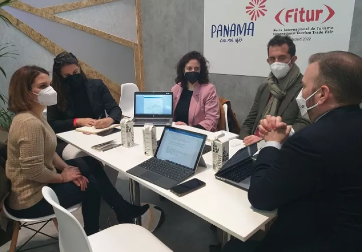 Fitur 2022, que este año se desarrolló de forma híbrida, contó con la participación de 11.193  asistentes. Foto: Cortesía