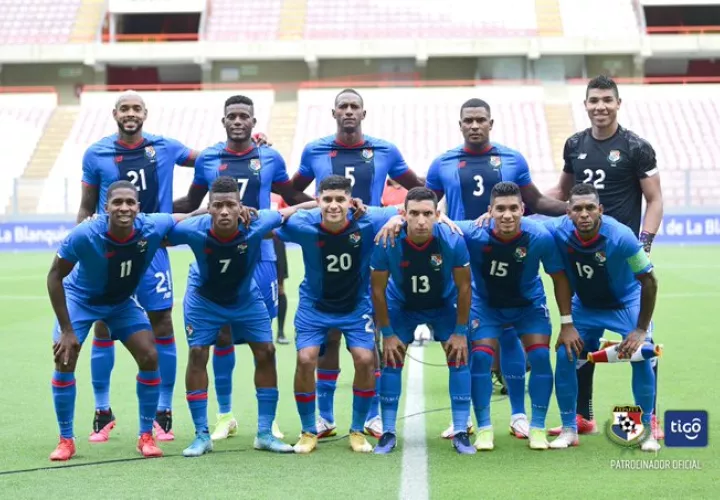 Equipo de Panamá que enfrentó a Perú. Foto: Fepafut