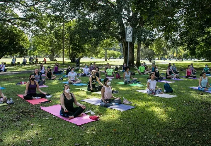 En los encuentros de 'Panamá Respira' se realiza yoga, ejercicios de meditación y respiración. Foto: Cortesía / Waby