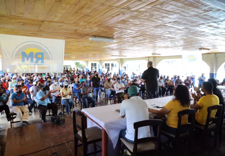 Realizando Metas logró en poco tiempo el apoyo de la población para convertirse en un partido legalmente constituido y reconocido por el Tribunal Electoral. Foto: Cortesía RM