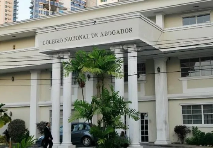 Abogados no están de acuerdo con las nuevas restricciones para visitar a los detenidos a las cárceles. Archivo.
