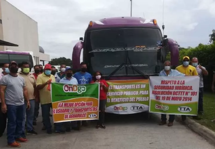 Las rutas internas no hacen piquera en una terminal, sino todo lo contrario circulan y continúan su recorrido, manifestó la señora Emerita Aguilar. Cortesía