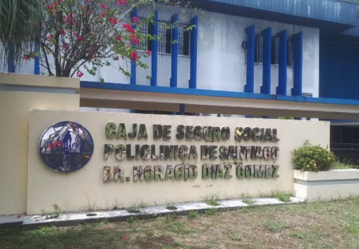 Los funcionarios contagiados con el virus laboran en el departamento de farmacia de la policlínica Horacio Díaz Gómez. Foto. Melquiades Vásquez 