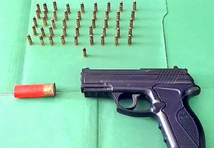 Incautan armas de fuego en Arraiján durante varios operativos. Foto. Eric Montenegro