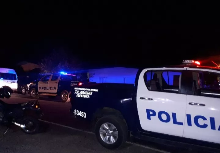 Al local llegaron unidades de Criminalística, Ministerio Público, DIJ, DIP y Policía Nacional. Foto: Melquiades Vásquez