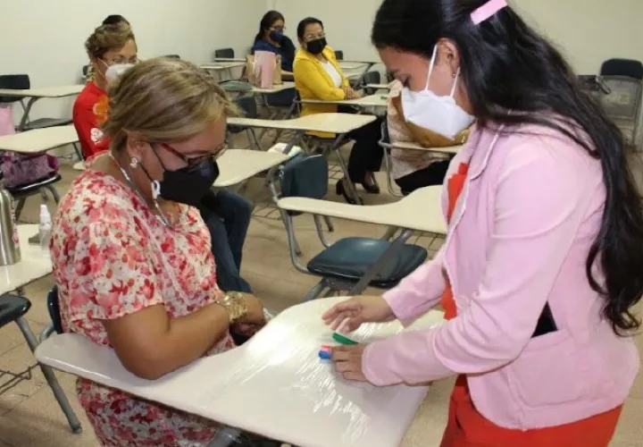 Durante el taller. Foto: Cortesía