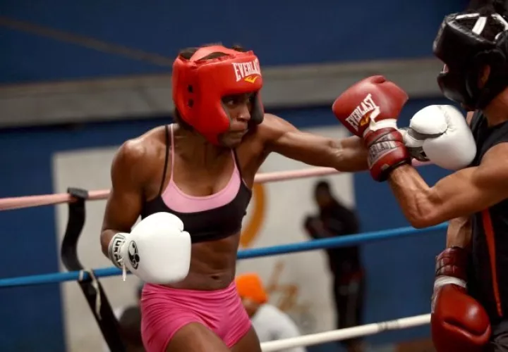 Atheyna Bylon (izq.) ha participado en dos Juegos Olímpicos. Foto:EPASA