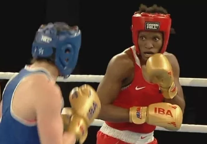 Atheyna Bylon ganó plata en Bulgaria en los 75 kilogramos. 
