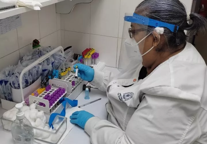 Los casos diarios se mantienen por debajo de 10 000. Foto: Cortesía CSS